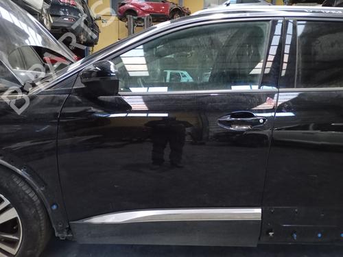 Used Left front door PEUGEOT 5008 II (MC_, MJ_, MR_, M4_) 1.5 BlueHDi 130 (MCYHZJ, MCYHZR, MCYHZX) (131 hp) 32361424