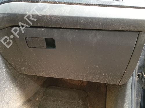 Used Glove box Glove box VW POLO VI (AW1, BZ1, AE1) 1.0 TSI (95 hp) 33399325 33399325