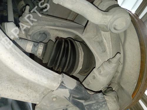 Used Right front steering knuckle Right front steering knuckle LAND ROVER RANGE ROVER EVOQUE (L538) 2.0 D 4x4 (150 hp) 40012779 40012779