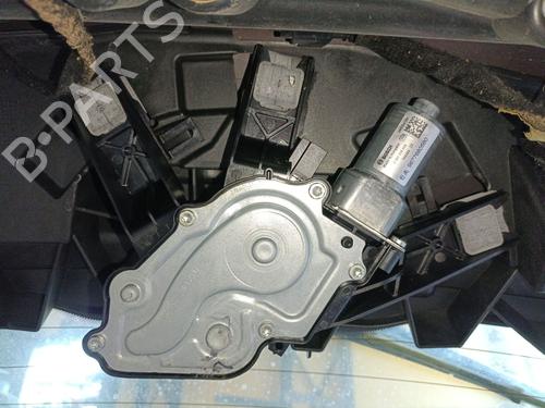 Used Rear wiper motor PEUGEOT 308 II (LB_, LP_, LW_, LH_, L3_) 1.6 HDi (92 hp) 28076138