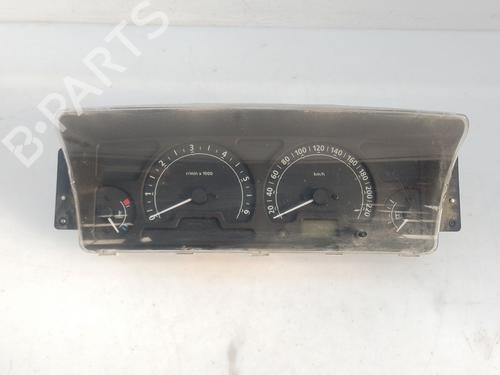 Used Instrument cluster Instrument cluster LAND ROVER DISCOVERY II (L318) 2.5 Td5 4x4 (136 hp) 32319118 32319118