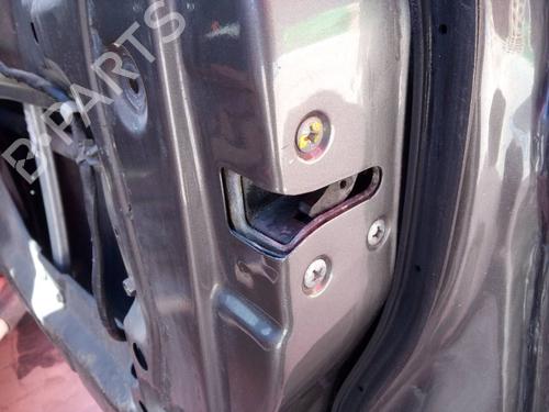 Used Front right lock NISSAN TERRANO II (R20) 2.7 TDi 4WD (125 hp) 16334942