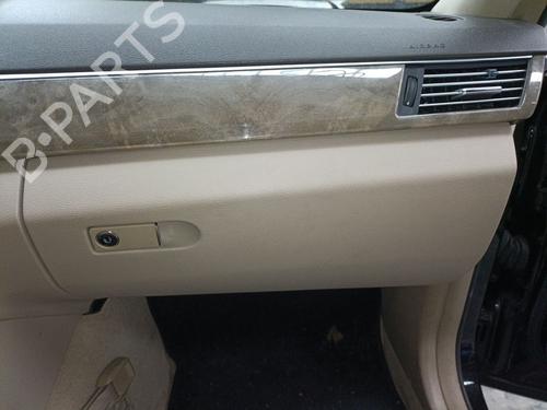 Handskerum MERCEDES-BENZ E-CLASS (W212) E 350 CGI (212.057) (292 hp) 30847643