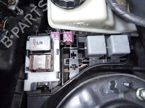 Zekeringkast TOYOTA AVENSIS Estate (_T25_) 2.2 D-4D (ADT251_, ADT251R) (150 hp) 7074725