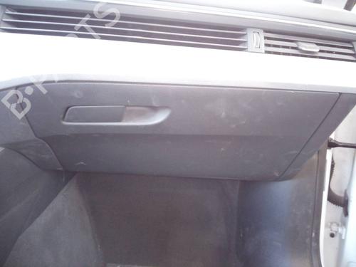 Boîte à gants AUDI A5 Sportback (8TA) 2.0 TDI quattro (190 hp) 10394256