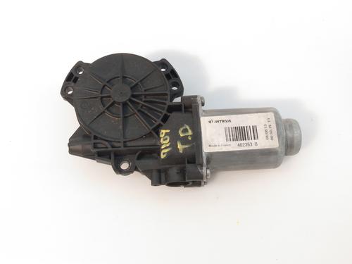Used Right rear window motor HYUNDAI ix35 (LM, EL, ELH) 1.7 CRDi (116 hp) 8137473