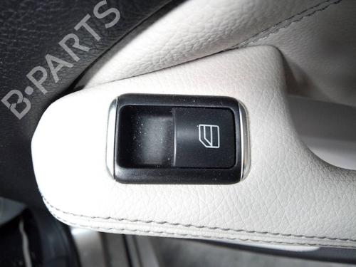 Used Right rear window switch MERCEDES-BENZ A-CLASS (W176) [2012-2018]  17010568
