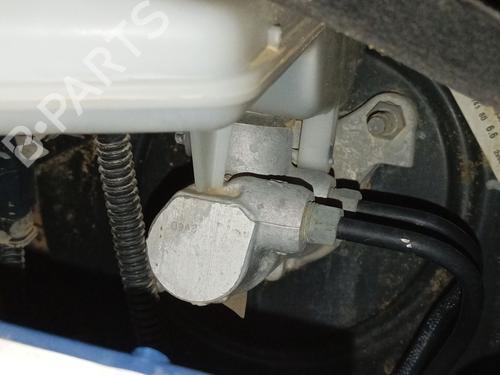 brake-master-cylinder-peugeot-2008-i-cu_-2013-31991119 main image