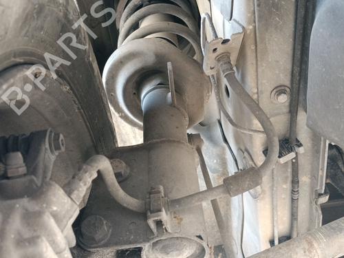 Used Right front shock absorber RENAULT TRAFIC III Bus (JG_) 1.6 dCi 95 (JGMR, JGMJ) (95 hp) 27892025