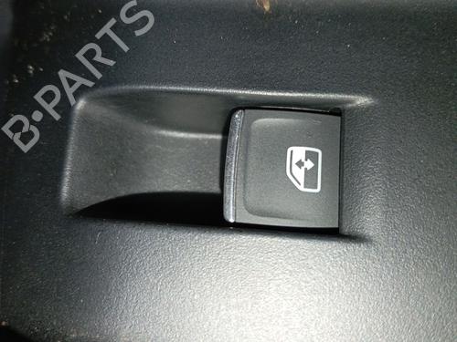 Højre bagtil elrude kontakt Højre bagtil elrude kontakt AUDI A1 Sportback (GBA) 30 TFSI (110 hp) 33958514 33958514