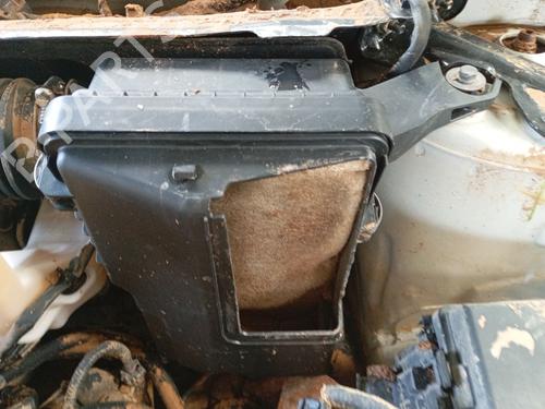 Used Air filter box NISSAN QASHQAI II SUV (J11, J11_) 1.3 DIG-T (160 hp) 27315441
