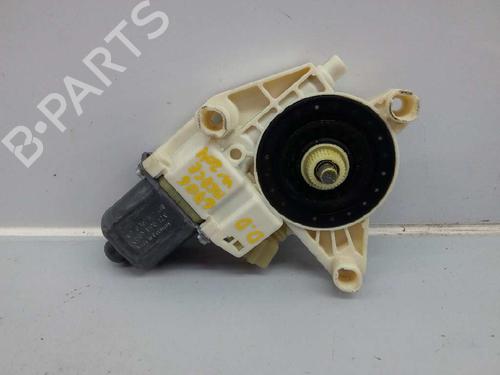 Right front window motor MERCEDES-BENZ C-CLASS (W204) C 200 Kompressor (204.041) | BP5103346E20 