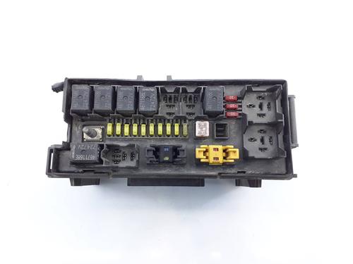 Used Fuse box HYUNDAI SANTA FÉ II (CM) 2.2 CRDi GLS 4x4 (150 hp) 8845378