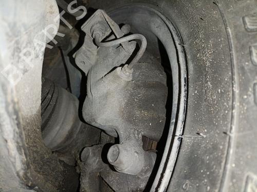 Used Right front brake caliper Right front brake caliper MITSUBISHI PAJERO I (L04_G, L14_G) 2.5 TD (L044G, L049G) (95 hp) 32727878 32727878