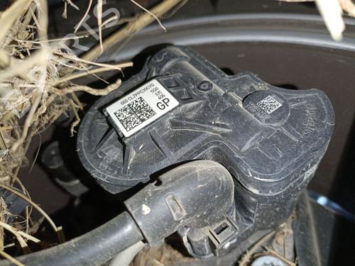 Used Right rear brake caliper Right rear brake caliper 32998629 32998629