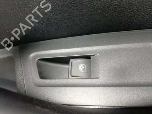 Used Right front window switch SKODA KAROQ (NU7, ND7) 1.5 TSI (150 hp) 28167680