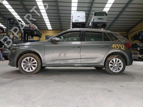 Left front window switch SKODA KAMIQ (NW4) 1.0 TSI | BP33235509I27 - Image 3