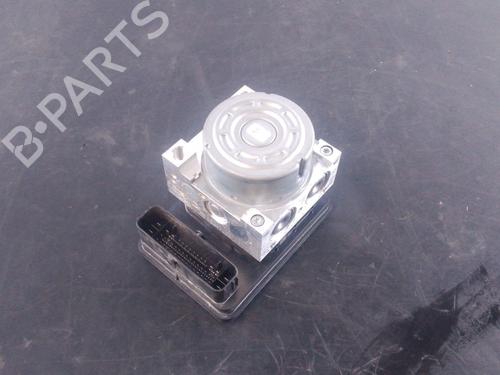 Used ABS pump BMW X2 (F39) sDrive 18 d (150 hp) 31885778