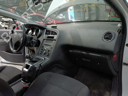 Used Airbag Kit PEUGEOT 5008 (0U_, 0E_) 2.0 HDi 150 / BlueHDi 150 (150 hp) 31947300