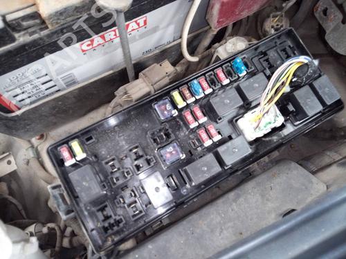 Used Fuse box MITSUBISHI L200 / TRITON (KA_T, KB_T) 2.5 DI-D 4WD (KB4T) (136 hp) 7855069