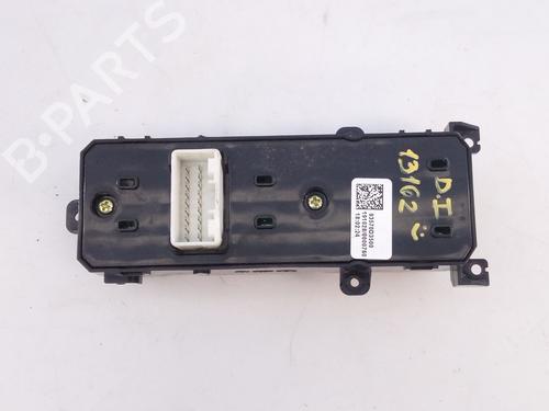 Left front window switch HYUNDAI TUCSON (TL, TLE) 1.6 CRDi hybrid 48V | BP25739563I27 