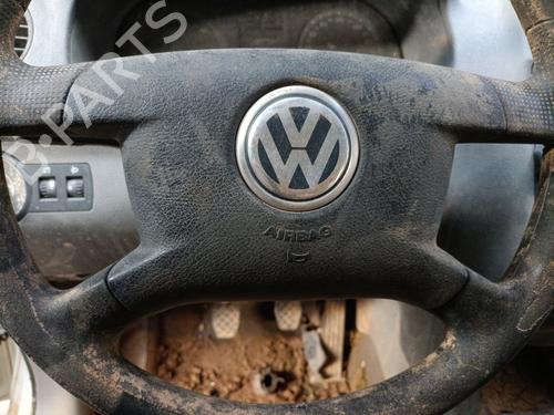 Used Driver airbag Driver airbag VW CADDY III Box Body/MPV (2KA, 2KH, 2CA, 2CH) 2.0 SDI (70 hp) 34606875 34606875