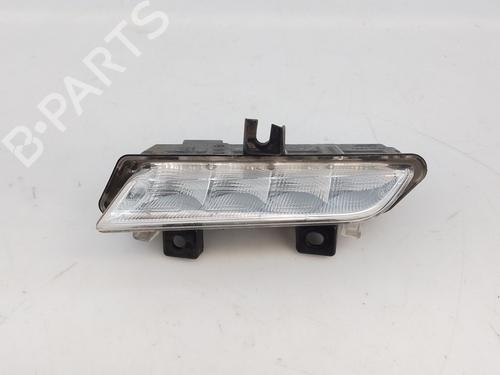 Used Right front indicator RENAULT CAPTUR I (J5_, H5_) 1.5 dCi 90 (J5N4, J5M5, J5MW, J5M6, J5AL, J5AJ) (90 hp) 28127869