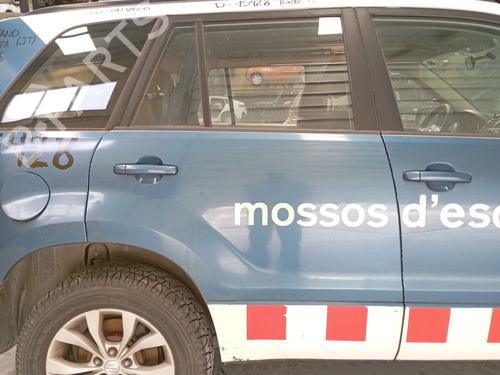Dør højre bagtil Dør højre bagtil SUZUKI GRAND VITARA II (JT, TE, TD) 1.9 DDiS All-wheel Drive (JT419, TD44, JB419WD, JB419XD,... (129 hp) 39961791 39961791