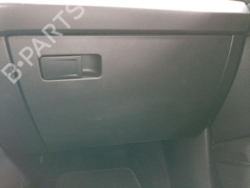 Used Glove box Glove box VW POLO VI (AW1, BZ1, AE1) 1.0 TSI (95 hp) 33399307 33399307