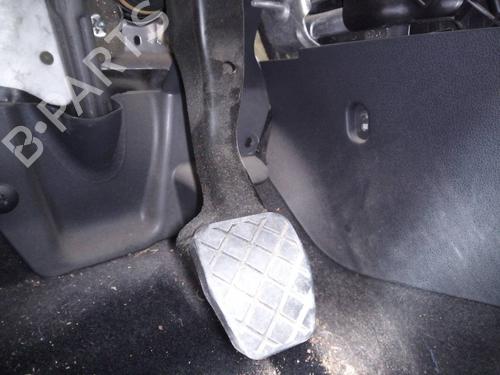 Used Break pedal VW TIGUAN (5N_) 2.0 TDI (150 hp) 13012151