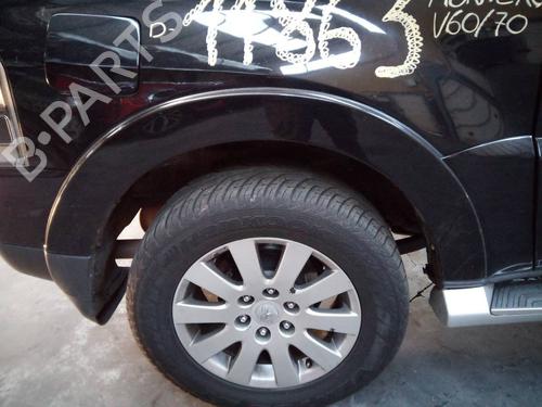 Højre bak skjermliste MITSUBISHI PAJERO IV (V8_W, V9_W) 3.2 DI-D (V88W, V98W) (160 hp) 16584791