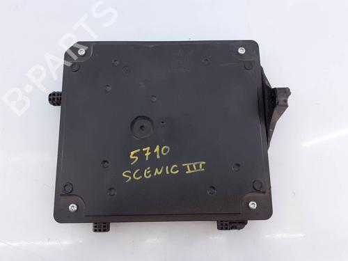 Used Electronic module RENAULT SCÉNIC III (JZ0/1_) [2008-2016]  8301773