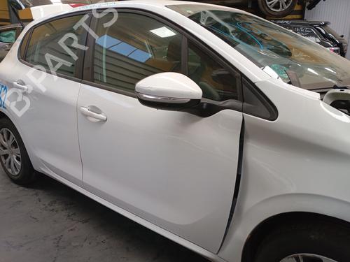Right front door PEUGEOT 208 I (CA_, CC_) 1.5 BlueHDI 100 | BP26460931C3