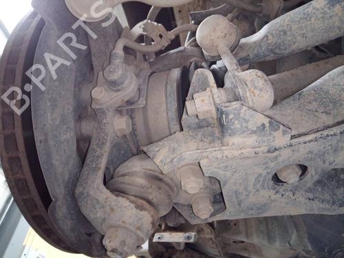 Used Right front steering knuckle MITSUBISHI PAJERO III (V7_W, V6_W) 3.2 Di-D (V68W, V78W) (165 hp) 16257009