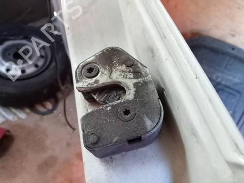 Used Rear right lock NISSAN INTERSTAR Van (X70) [2002-2025]  22389916