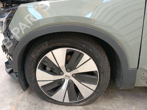 front-left-wheel-arch-trim-volvo-xc40-536-2017-40079799 main image