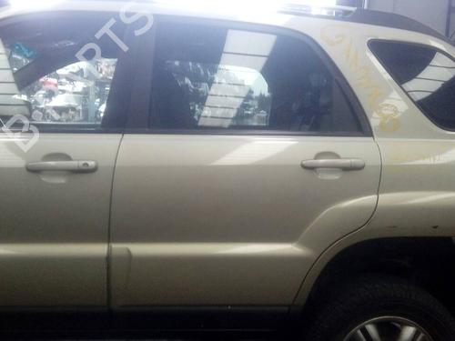 Used Left rear door KIA SPORTAGE II (JE_, KM_) 2.7 V6 4WD (175 hp) 18143963