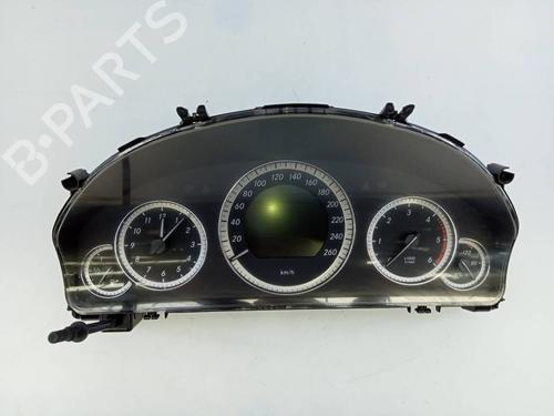 Used Instrument cluster MERCEDES-BENZ E-CLASS (W212) E 220 CDI / BlueTEC (212.001, 212.002) (170 hp) 18133041