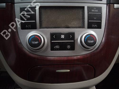 Used Climate control HYUNDAI SANTA FÉ II (CM) 2.2 CRDi GLS (150 hp) 15808559