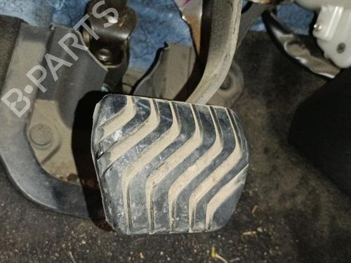 Used Break pedal Break pedal 39588157 39588157
