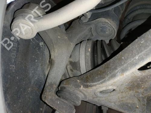 Used Right front steering knuckle Right front steering knuckle SUZUKI GRAND VITARA I (FT, HT) 2.0 HDI 110 16V 4x4 (SQ420D, TD83V, JA420WD) (109 hp) 34439484 34439484