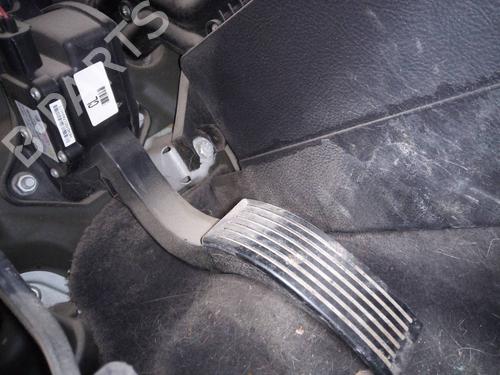 Used Pedal HYUNDAI SANTA FÉ II (CM) 2.2 CRDi 4x4 (155 hp) 17492081