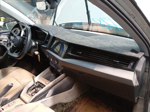 Instrumentbræt Instrumentbræt AUDI A1 Sportback (GBA) 30 TFSI (110 hp) 33983784 33983784