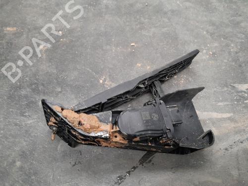 Pedal für BMW 1 (F20) 116 d (116 hp) 24539849