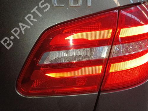 Achterlicht kofferdeksel achterklep rechts MERCEDES-BENZ B-CLASS Sports Tourer (W246, W242) B 200 CDI (246.201) (136 hp) 30874411