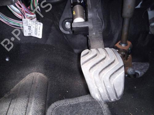 Used Clutch pedal DACIA SANDERO III [2021-2025]  18295651