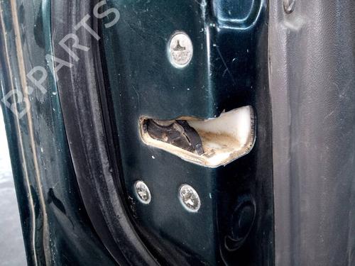 Used Front left lock MITSUBISHI PAJERO III (V7_W, V6_W) 2.5 TDi (V64W, V74W) (115 hp) 13647206