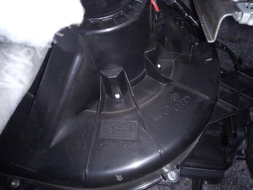 Heater blower motor SEAT IBIZA IV SC (6J1, 6P5) 2.0 TDI 5Q1819015