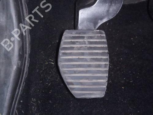 Pédale d'embrayage PEUGEOT 2008 I (CU_) [2013-2025]  8953066