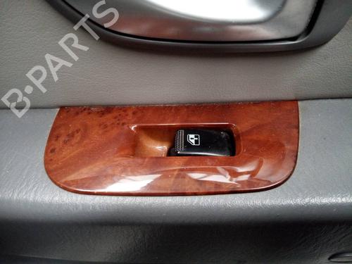 Used Right rear window switch HYUNDAI TERRACAN (HP) 2.9 CRDi 4WD (150 hp) 17011866